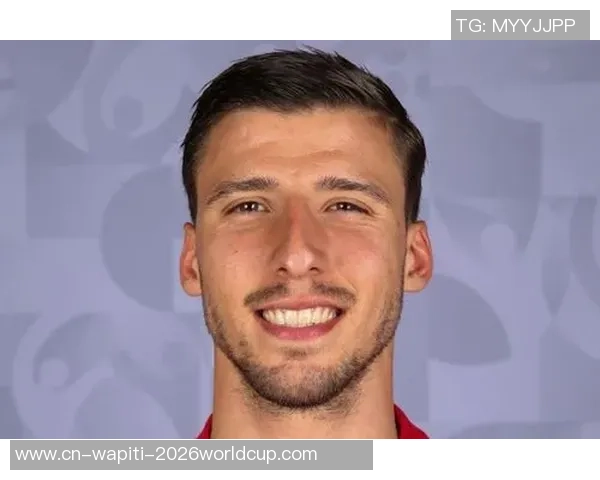 暖心，鲁本-迪亚斯与9岁患病小球迷碰头并约请其到包厢看球